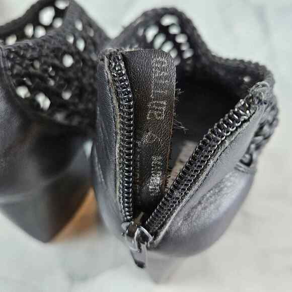 Jeffery Campbell‎ Gallup leather Bootie, black, size 6 - Picture 8 of 8